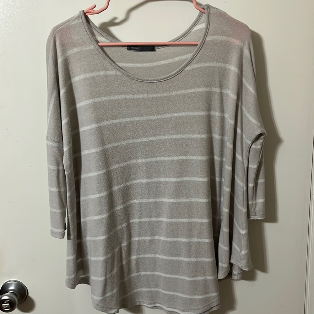 Cherish brand 3/4 length sleeves